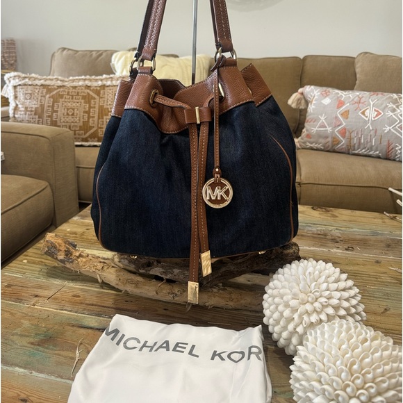 Michael Kors Marina bag  in excellent conditions! - Picture 1 of 6